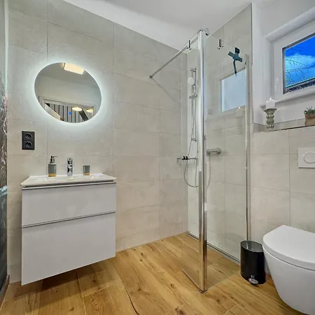 Cblue: Seeblick, Kamin, Wallbox, *