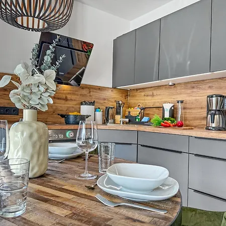 Cblue: Seeblick, Kamin, Wallbox, Bentwisch