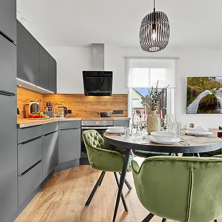 Ferienhaus Cblue: Seeblick, Kamin, Wallbox, Bentwisch