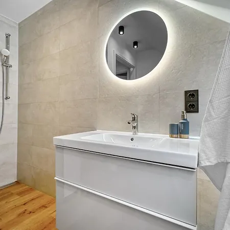 Cblue: Seeblick, Kamin, Wallbox, Ferienhaus *