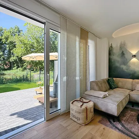 Cblue: Seeblick, Kamin, Wallbox,