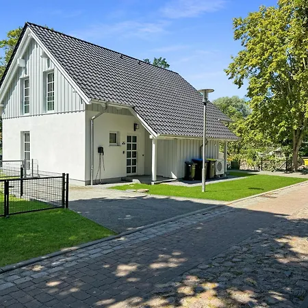 Ferienhaus Cblue: Seeblick, Kamin, Wallbox,