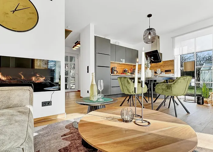 Cblue: Seeblick, Kamin, Wallbox, *