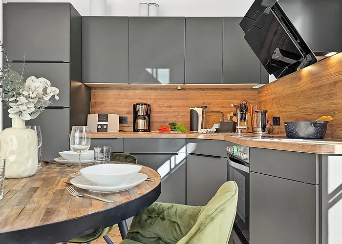 Cblue: Seeblick, Kamin, Wallbox, Bentwisch