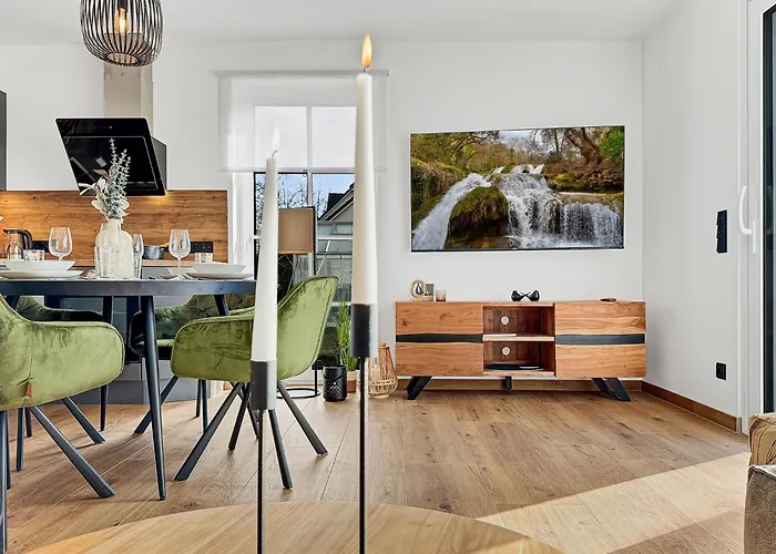 Cblue: Seeblick, Kamin, Wallbox, * Bentwisch