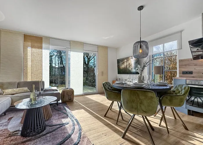 Cblue: Seeblick, Kamin, Wallbox, Semesterbostad *