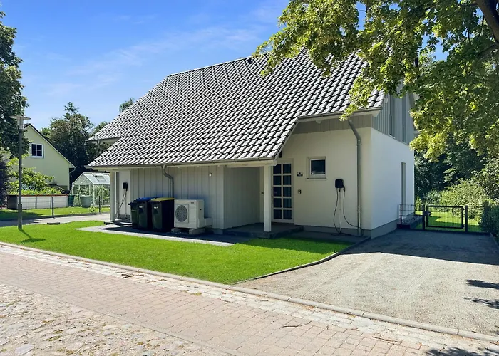 Semesterbostad Cblue: Seeblick, Kamin, Wallbox,